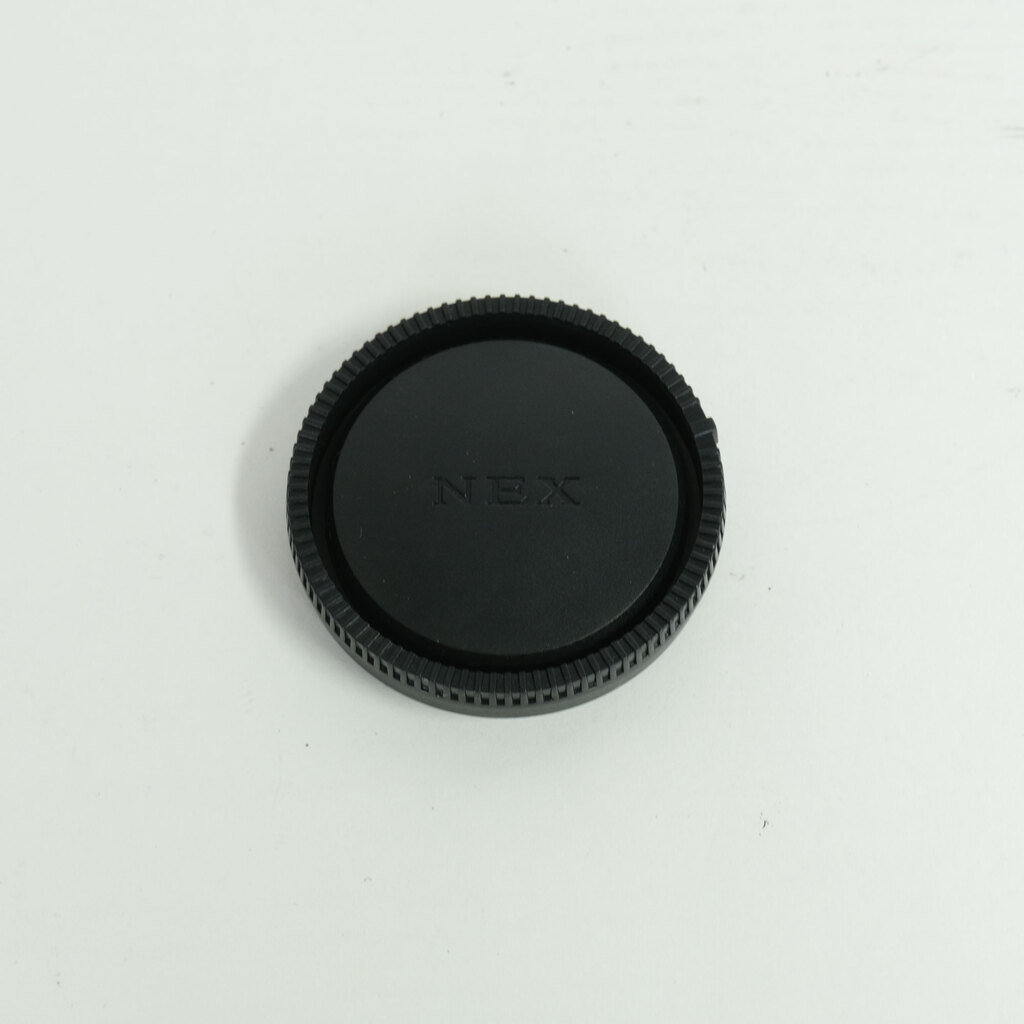 SONY E 20mm F2.8 SEL20F28