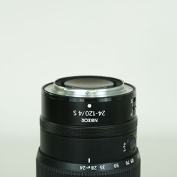 Nikon NIKKOR Z 24-120mm f/4 S Nikon NIKKOR Z 24-120mm f/4 S