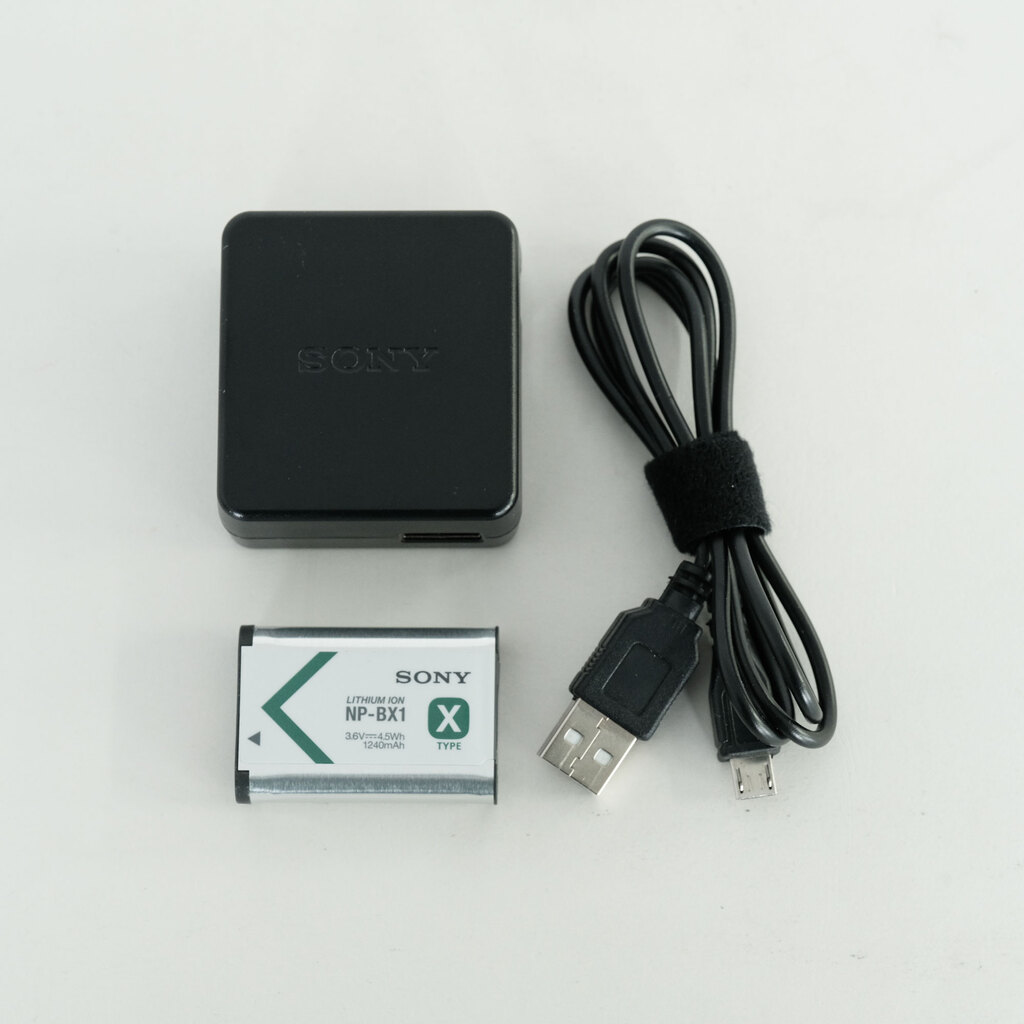 SONY Cyber-shot DSC-RX100M6