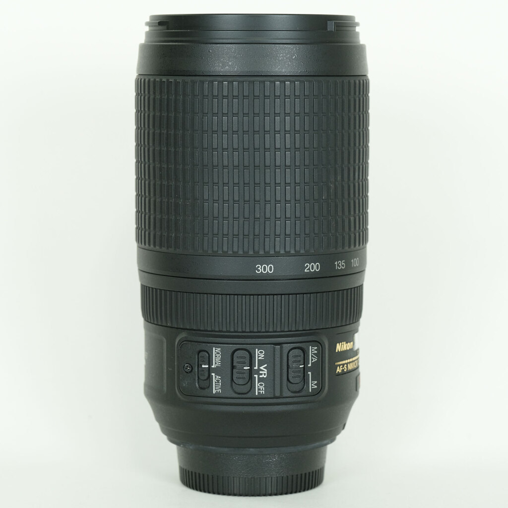 Nikon AF-S VR Zoom-Nikkor 70-300mm F4.5-5.6G IF-ED