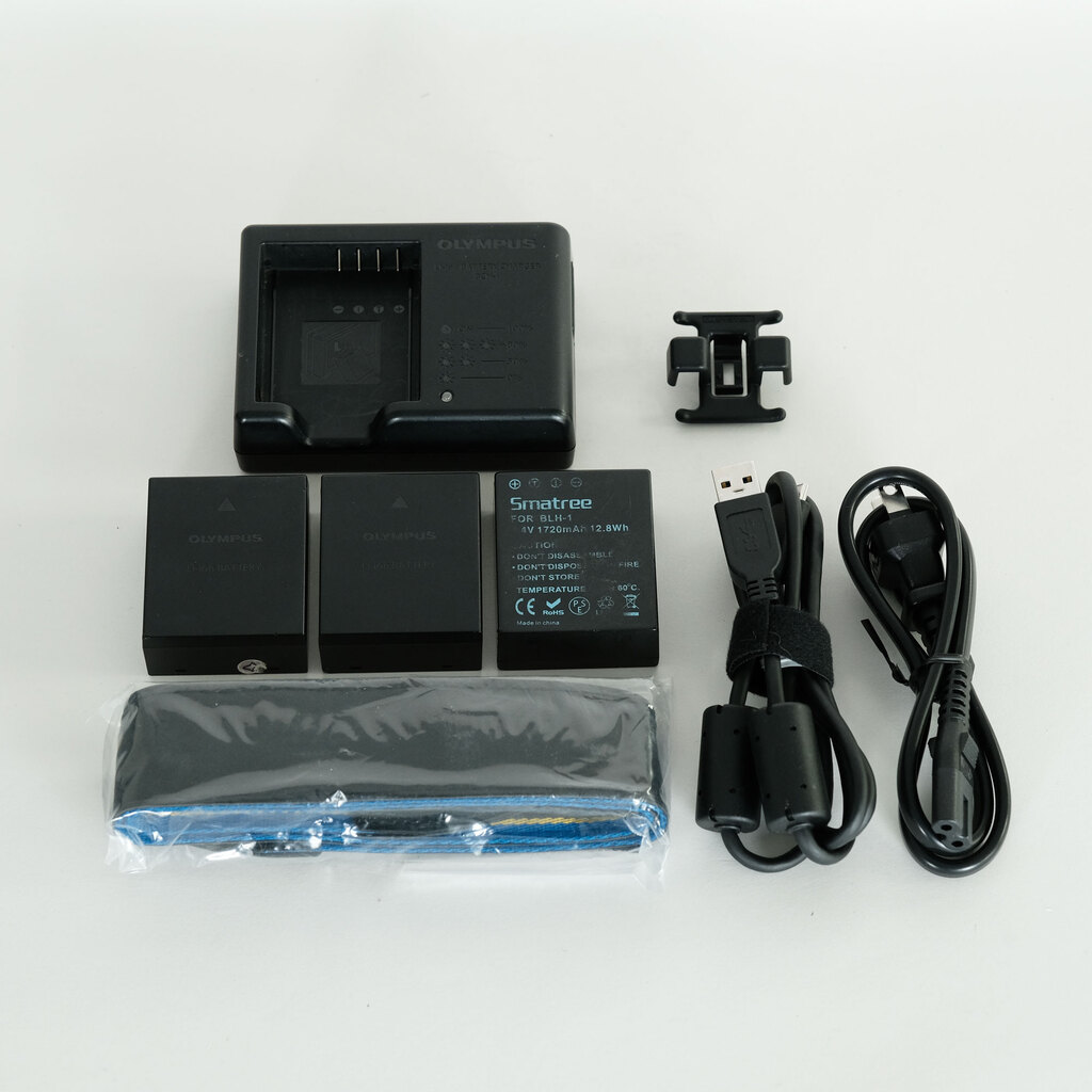 OLYMPUS OM-D E-M1 Mark III