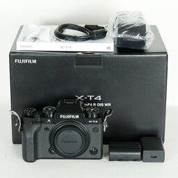 FUJIFILM X-T4