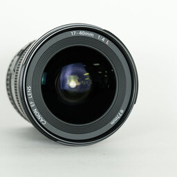 Canon EF17-40mm F4L USM Canon EF17-40mm F4L USM