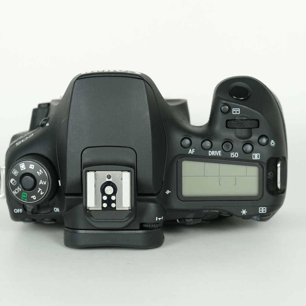 Canon EOS 90D