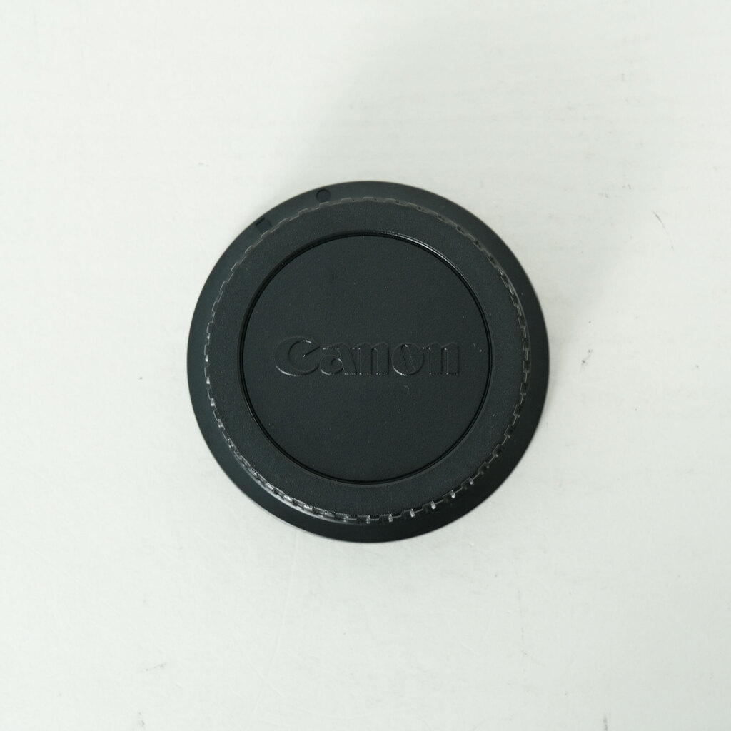 Canon EF-S18-135mm F3.5-5.6 IS USM