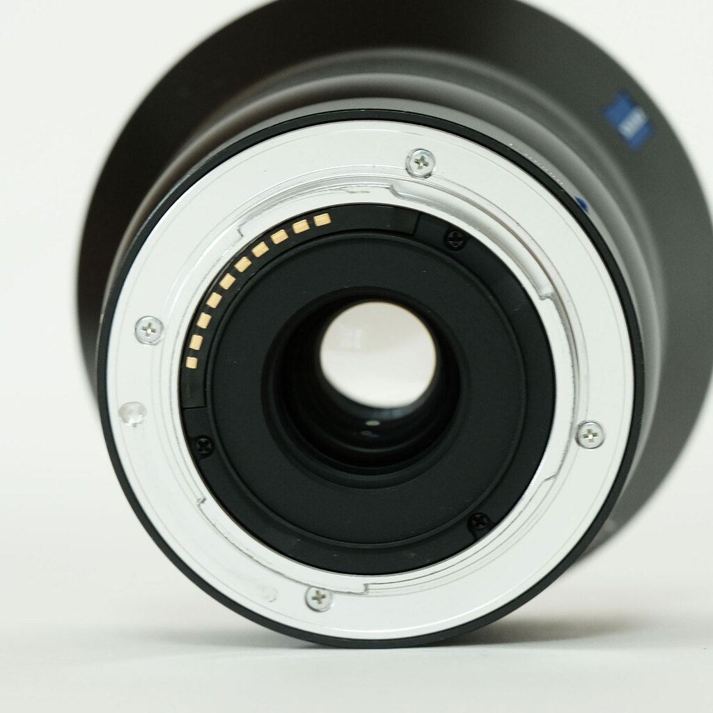 Carl Zeiss Touit 2.8/12 [ソニーE用]の出品 | ONE SCENE（ワンシーン）