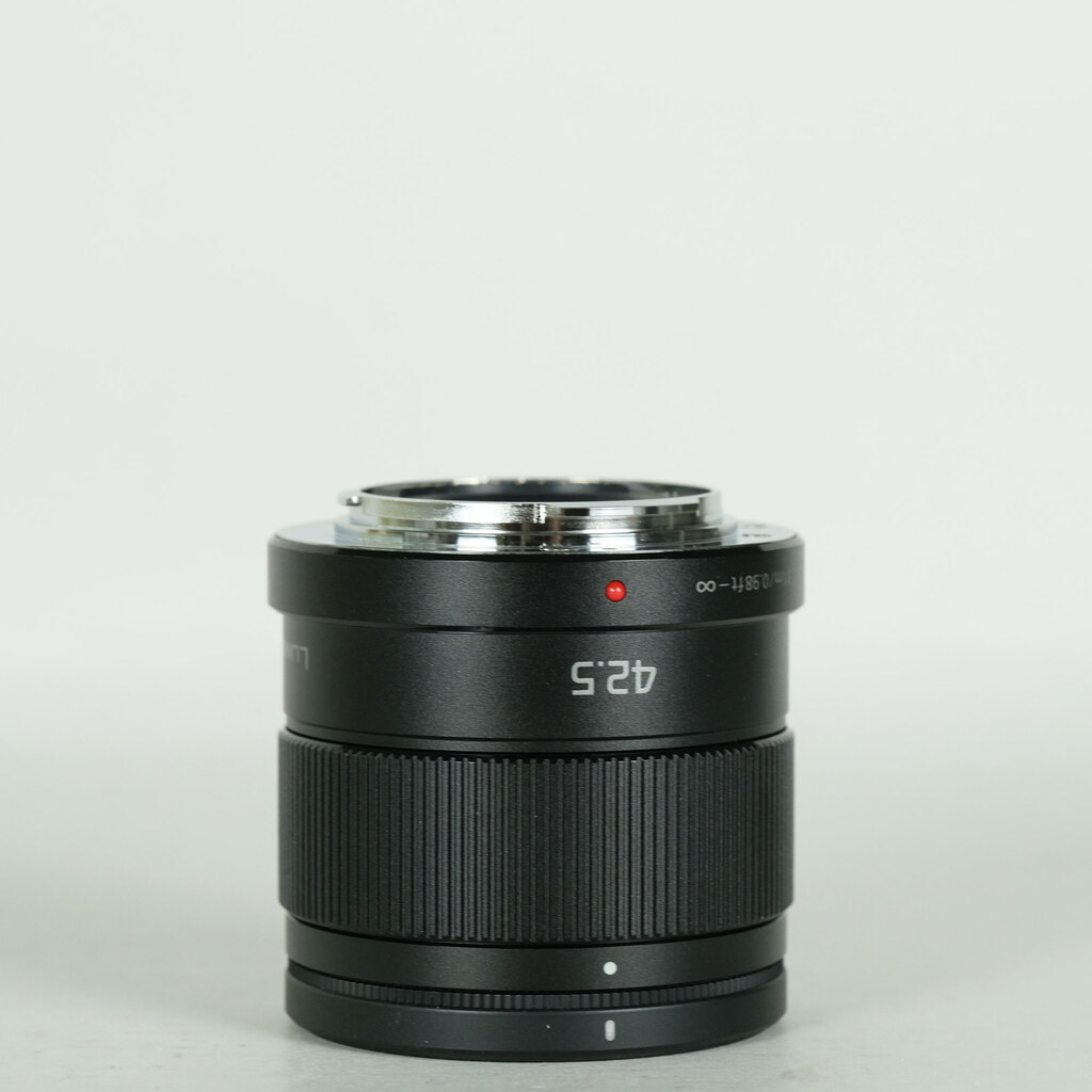 Panasonic LUMIX G 42.5mm / F1.7 ASPH. / POWER O.I.S.の出品 | ONE