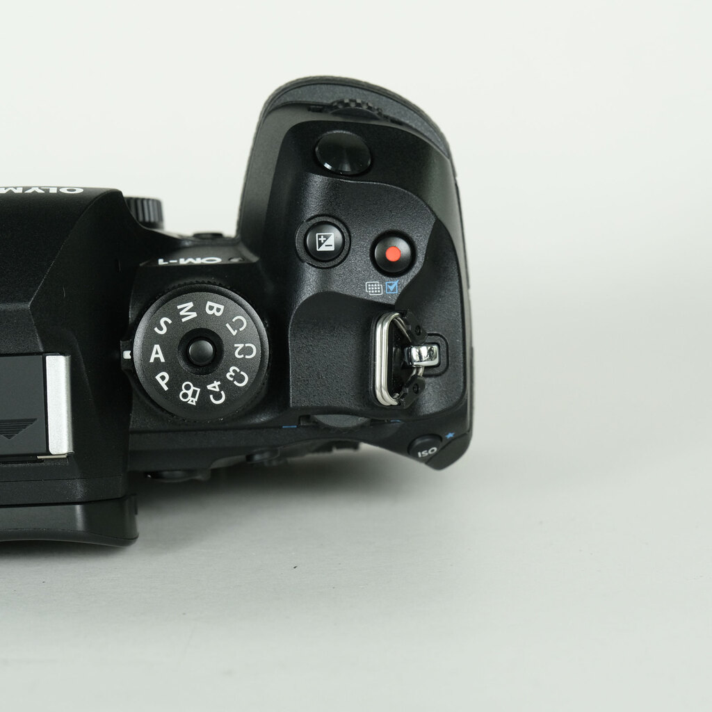 OM SYSTEM OM-1の出品 | ONE SCENE（ワンシーン）