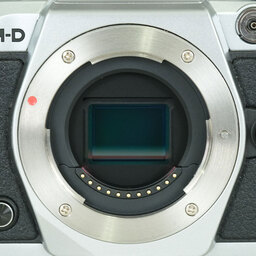 OLYMPUS OM-D E-M5 Mark II OLYMPUS OM-D E-M5 Mark II