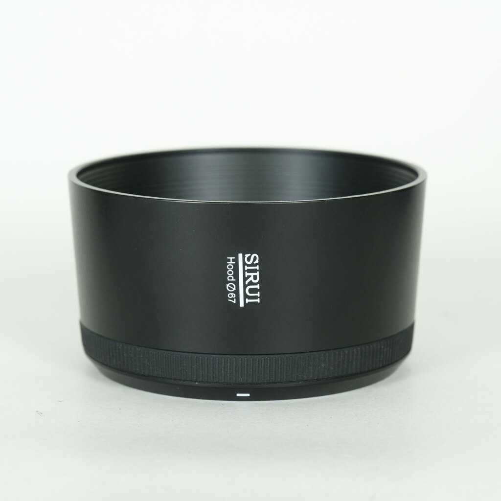 SIRUI AURORA 85mm F1.4 [ソニーE用]の出品 | ONE SCENE（ワンシーン）