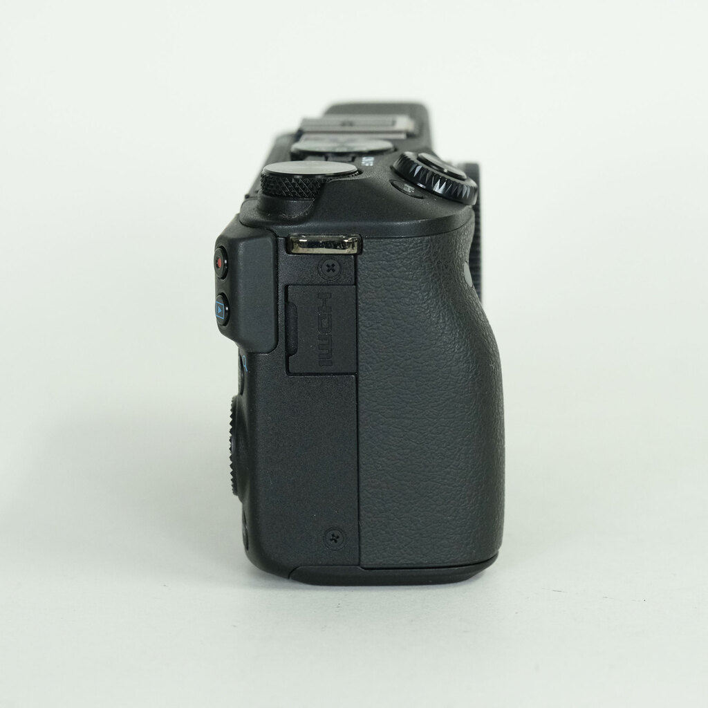 Canon EOS M3 ボディEVFキット ブラック Canon EOS M3 ボディEVFキット ブラック