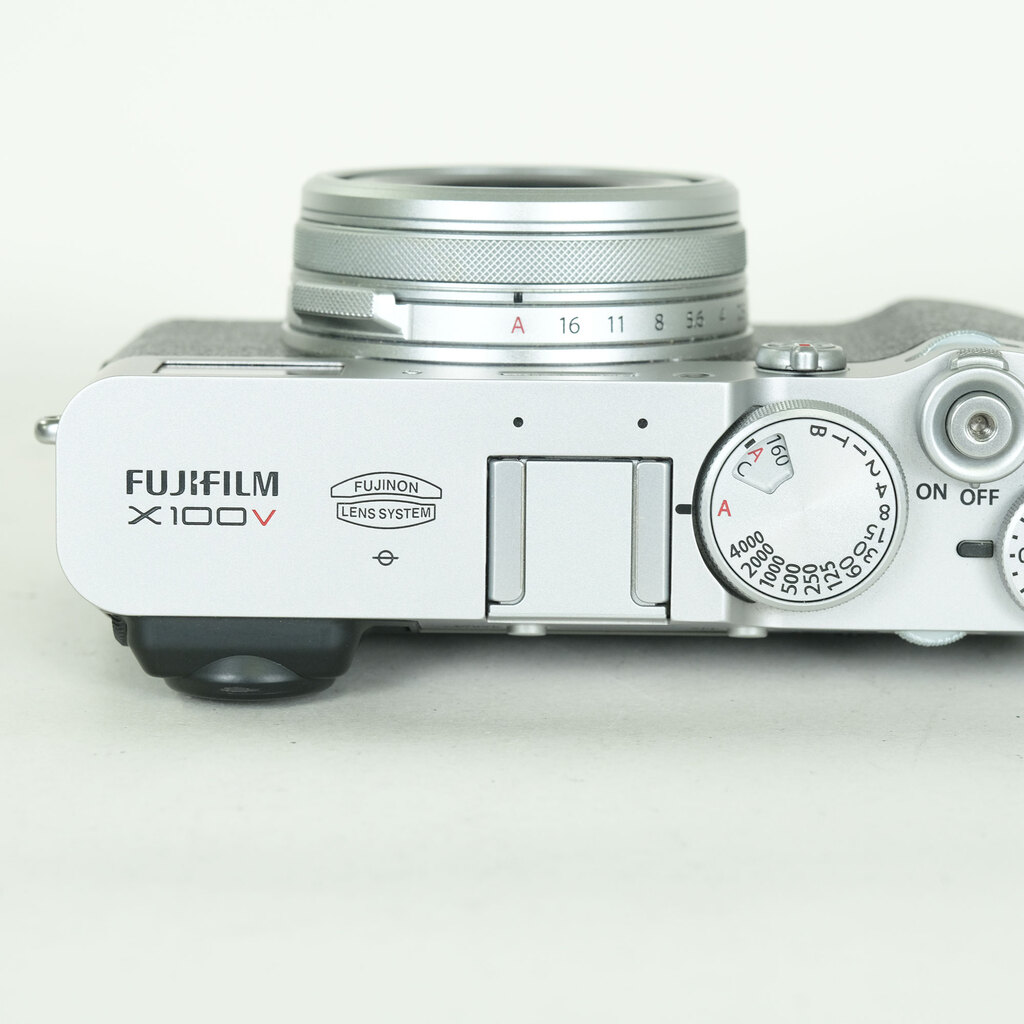 FUJIFILM X100V シルバー