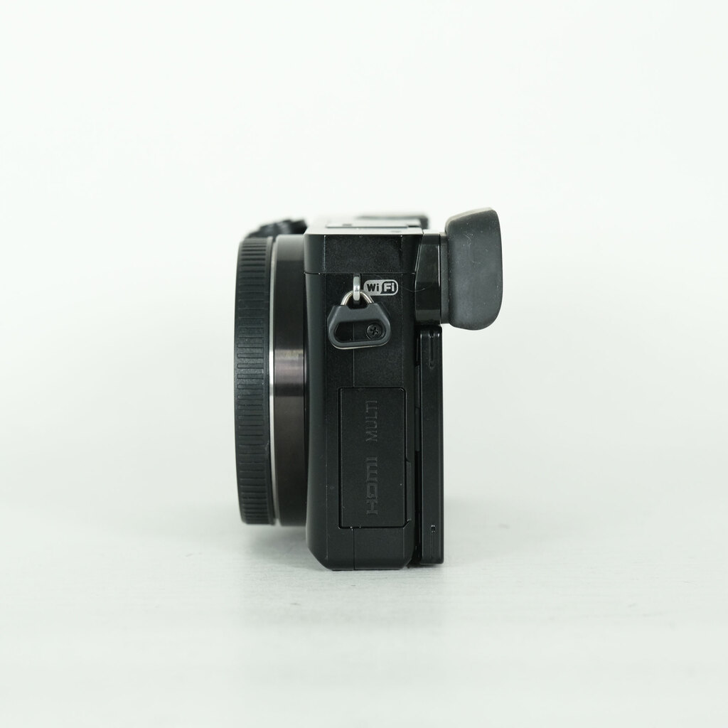 SONY α6000（ILCE-6000）の出品 | ONE SCENE（ワンシーン）