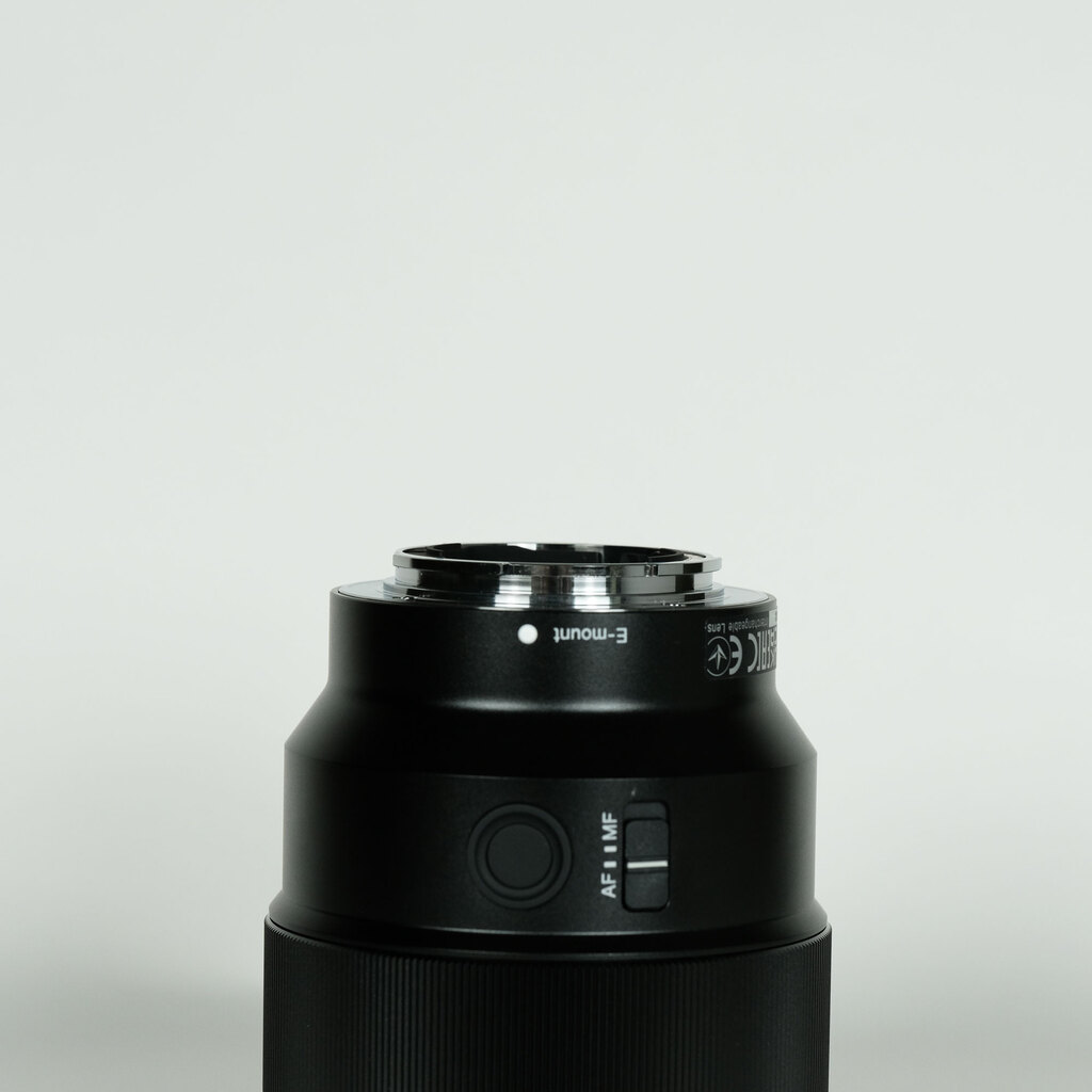 SONY FE 85mm F1.8 SEL85F18