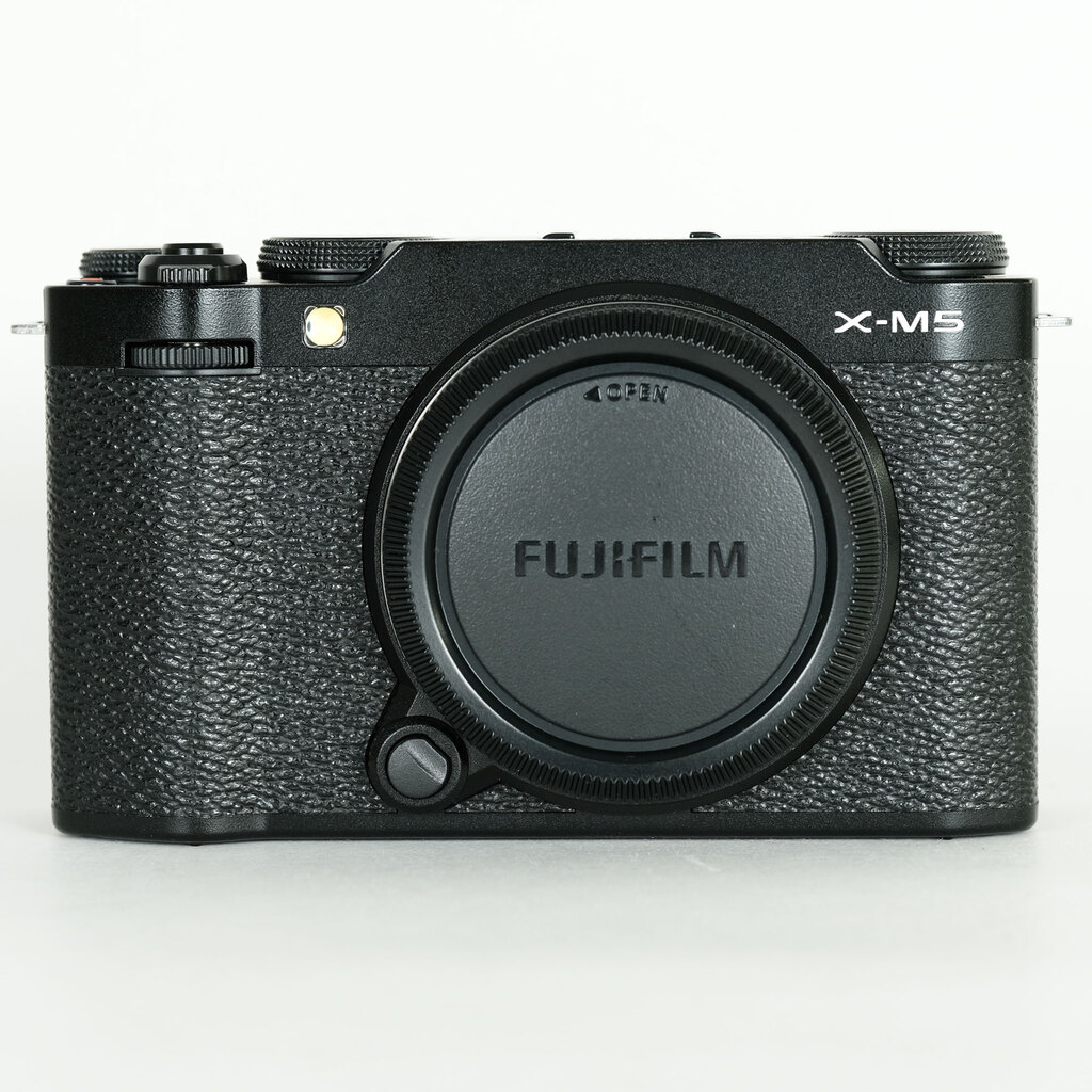 FUJIFILM X-M5 FUJIFILM X-M5