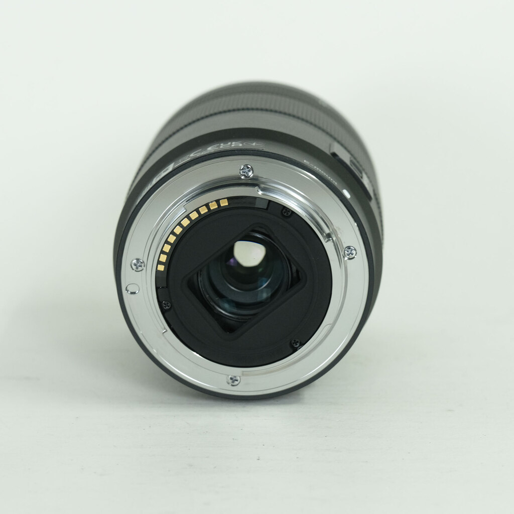 SONY E 18-135mm F3.5-5.6 OSS SEL18135