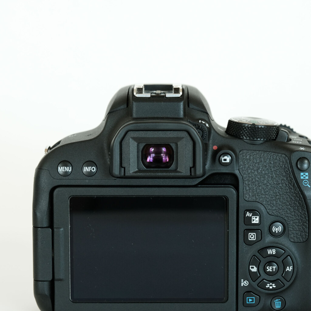 Canon EOS Kiss X9i