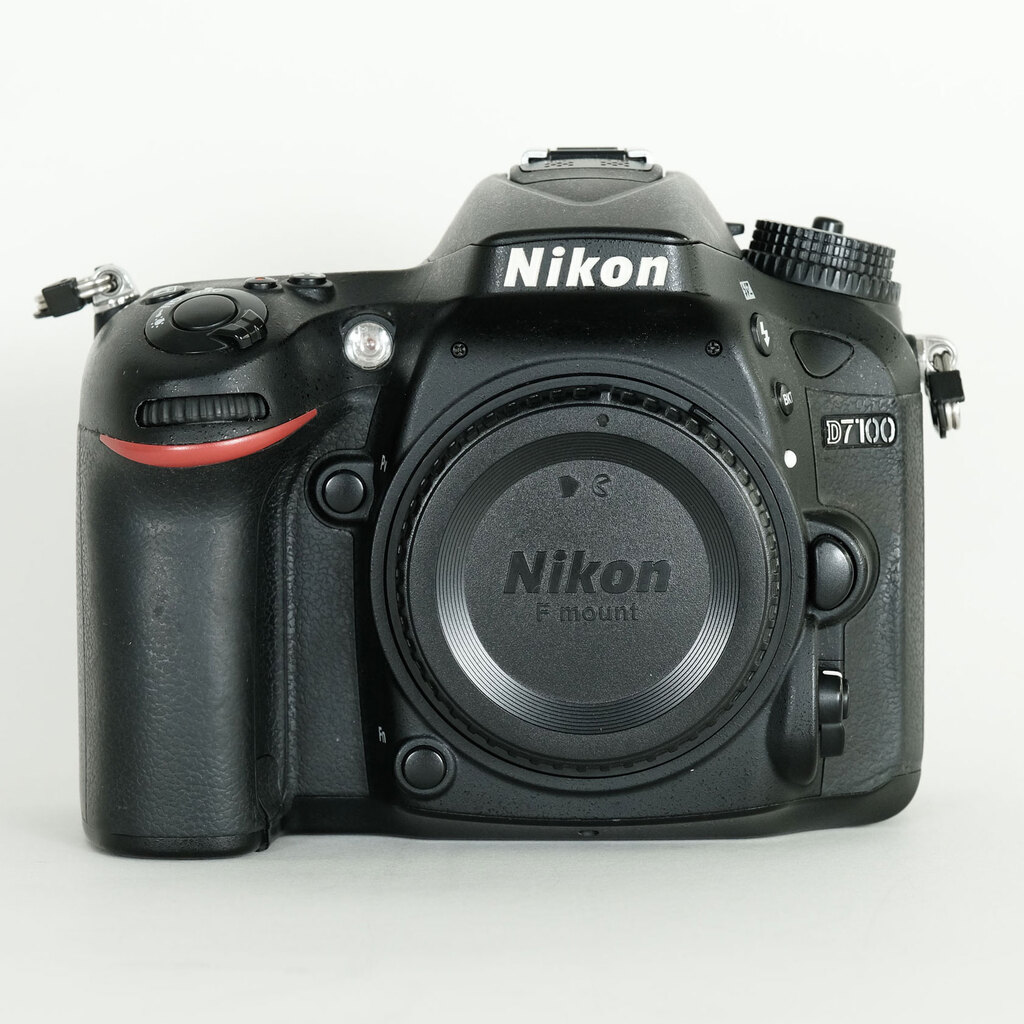 Nikon D7100