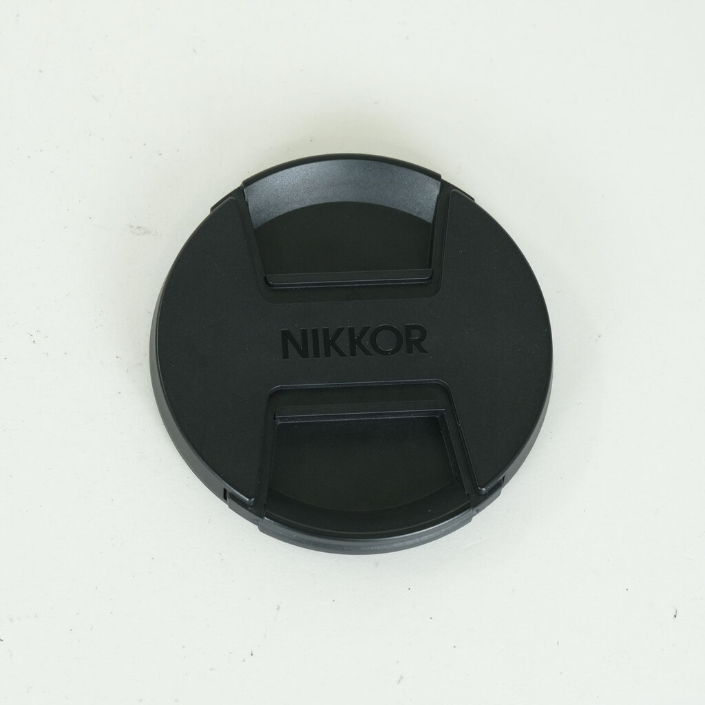Nikon NIKKOR Z 135mm f/1.8 S Plena