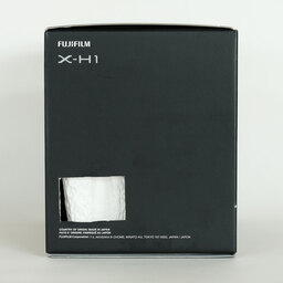 FUJIFILM X-H1