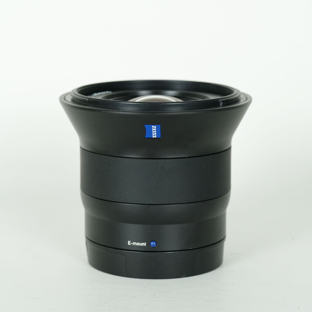Carl Zeiss Touit 2.8/12 [�\�j�[E�p]