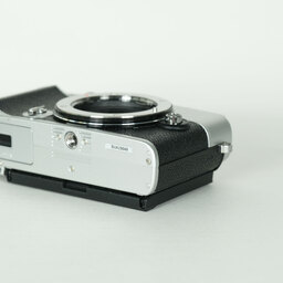 OLYMPUS PEN E-P7