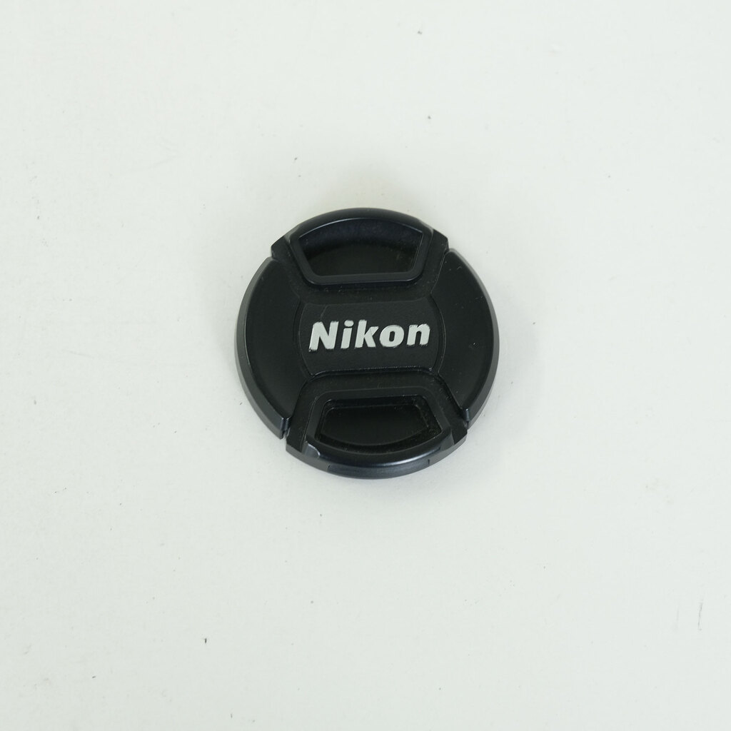 Nikon AF-S DX NIKKOR 35mm f/1.8G Nikon AF-S DX NIKKOR 35mm f/1.8G