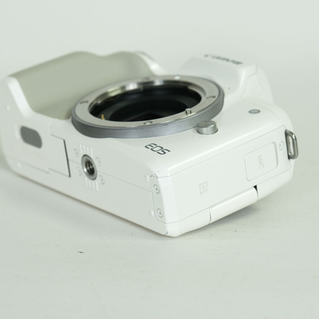 Canon EOS Kiss M