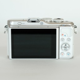 OLYMPUS PEN E-PL10