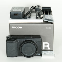 RICOH GR IIIx