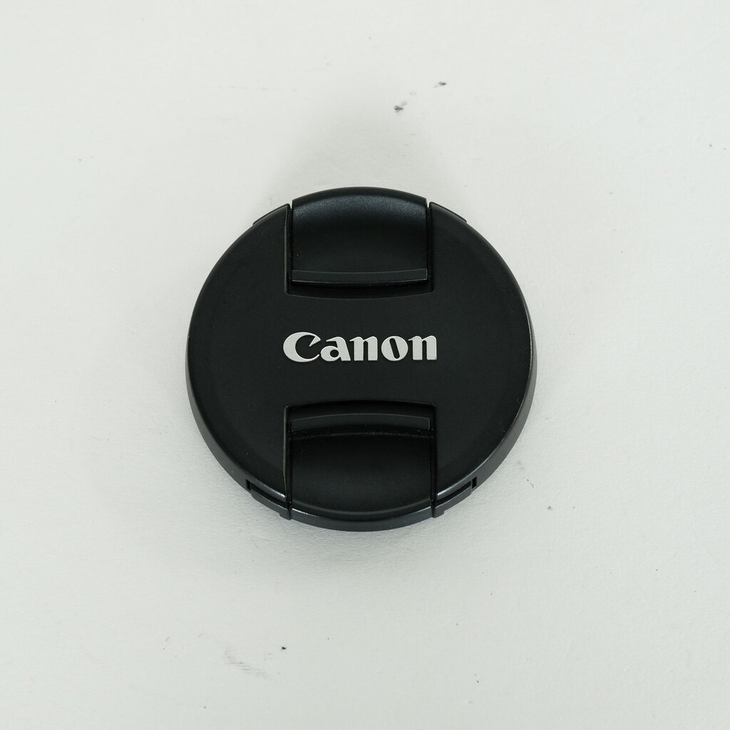 Canon EF-S18-135mm F3.5-5.6 IS USM