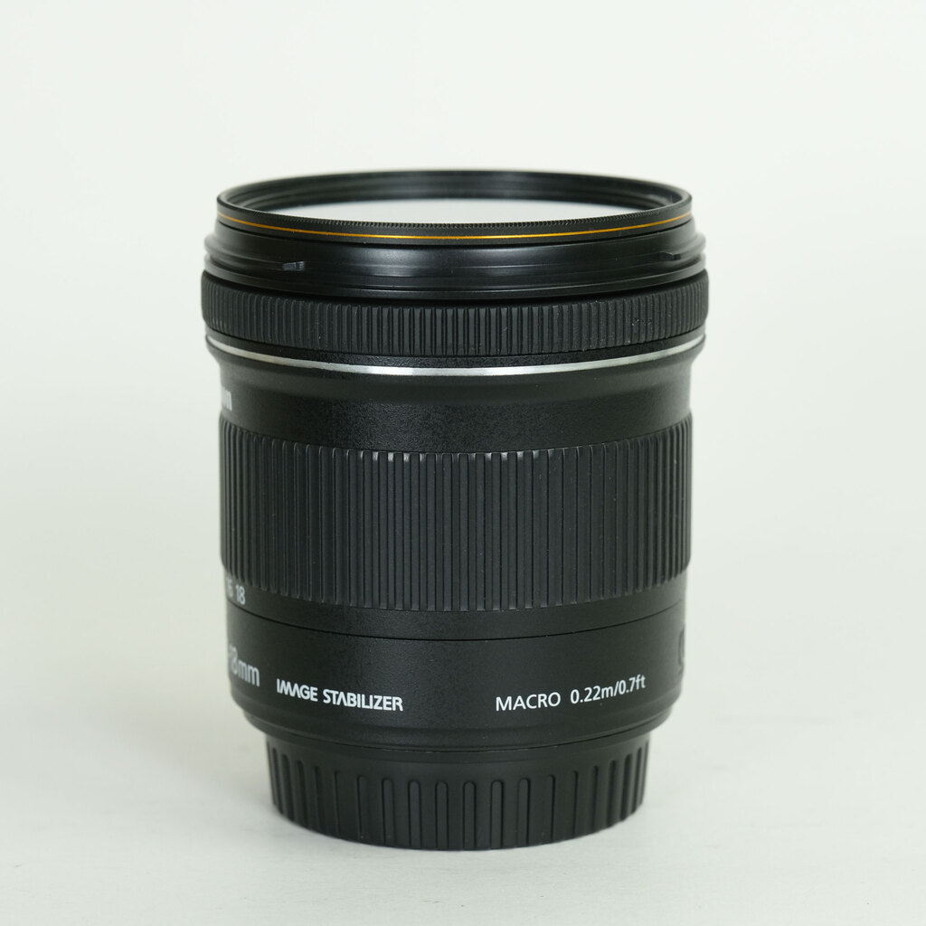 Canon EF-S10-18mm F4.5-5.6 IS STM