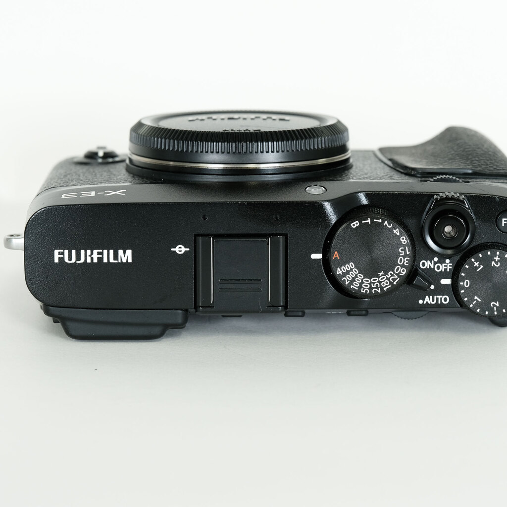 FUJIFILM X-E3