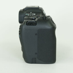 Canon EOS R8