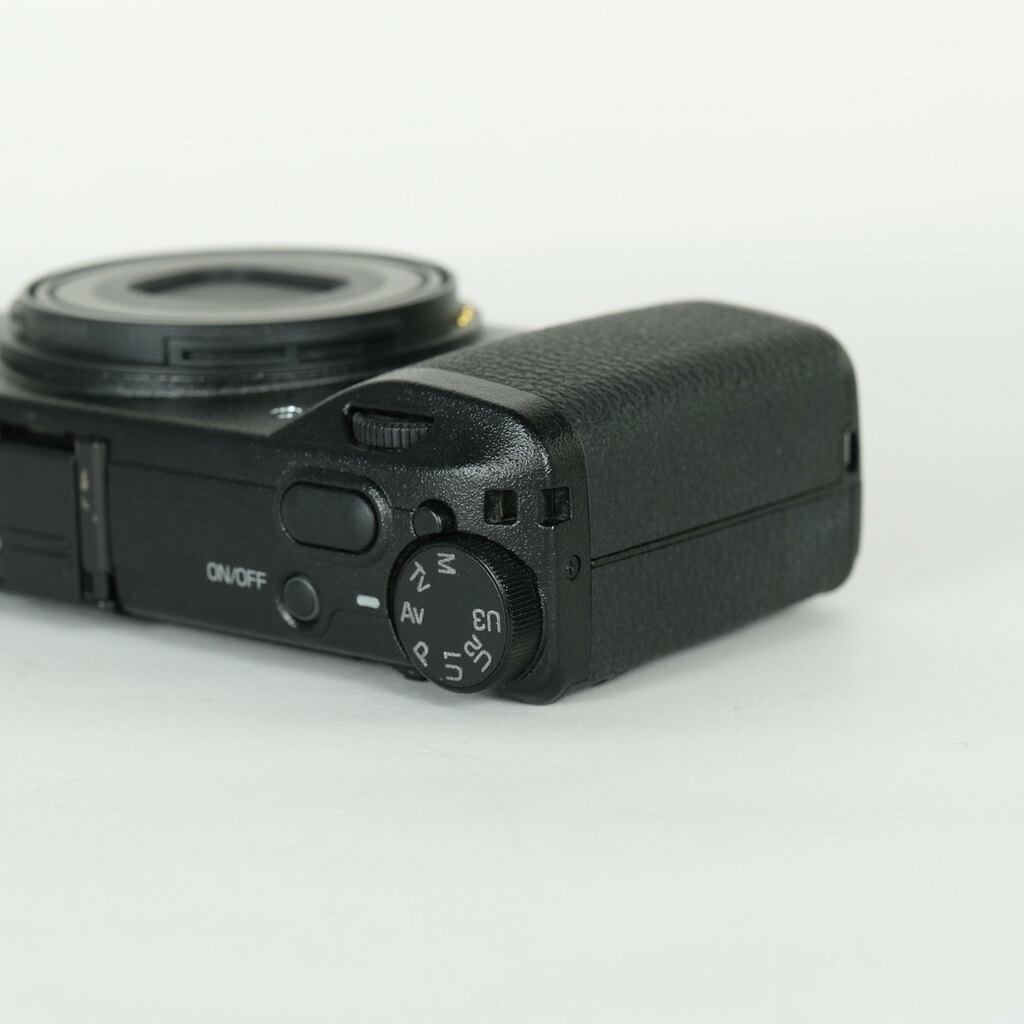 RICOH GR IIIの出品 | ONE SCENE（ワンシーン）
