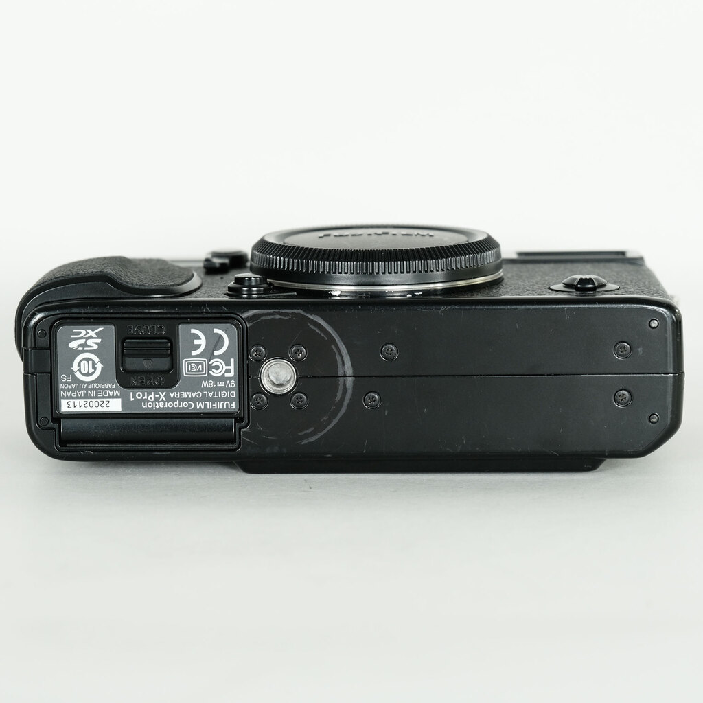 FUJIFILM X-Pro1 FUJIFILM X-Pro1