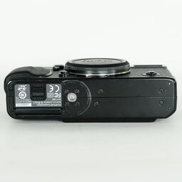 FUJIFILM X-Pro1 FUJIFILM X-Pro1