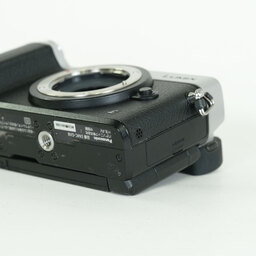 Panasonic LUMIX DMC-GX8 ボディ シルバー
