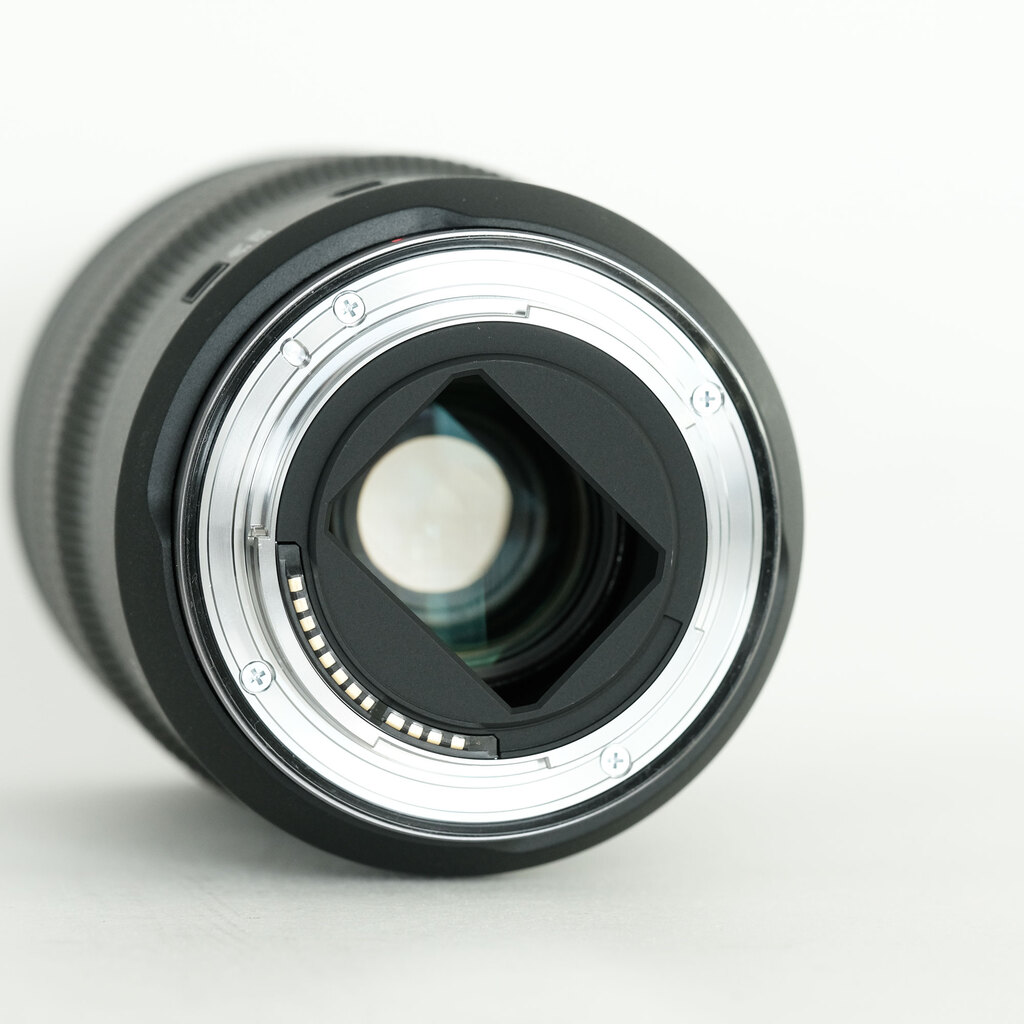 Canon RF15-35mm F2.8 L IS USM