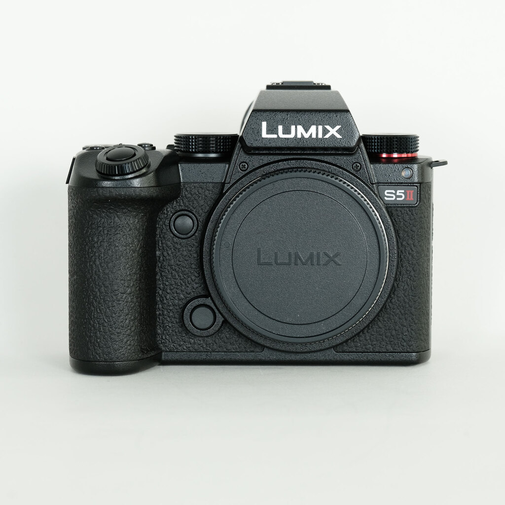 Panasonic LUMIX S5II DC-S5M2