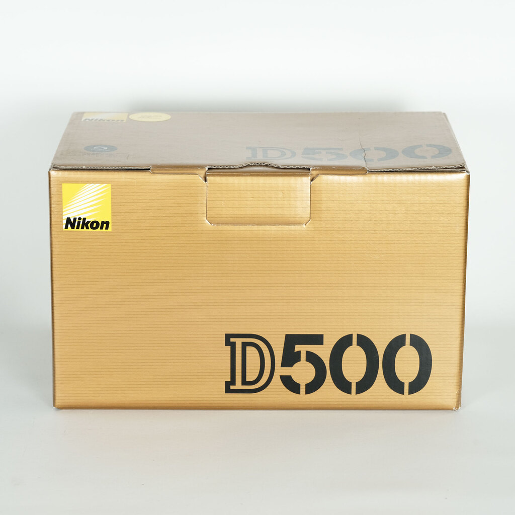 Nikon D500