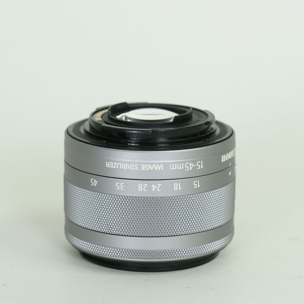 Canon EF-M15-45mm F3.5-6.3 IS STM