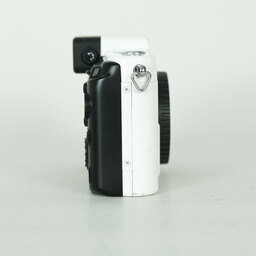 Nikon Nikon1 V1 ボディ ホワイト Nikon Nikon1 V1 ボディ ホワイト