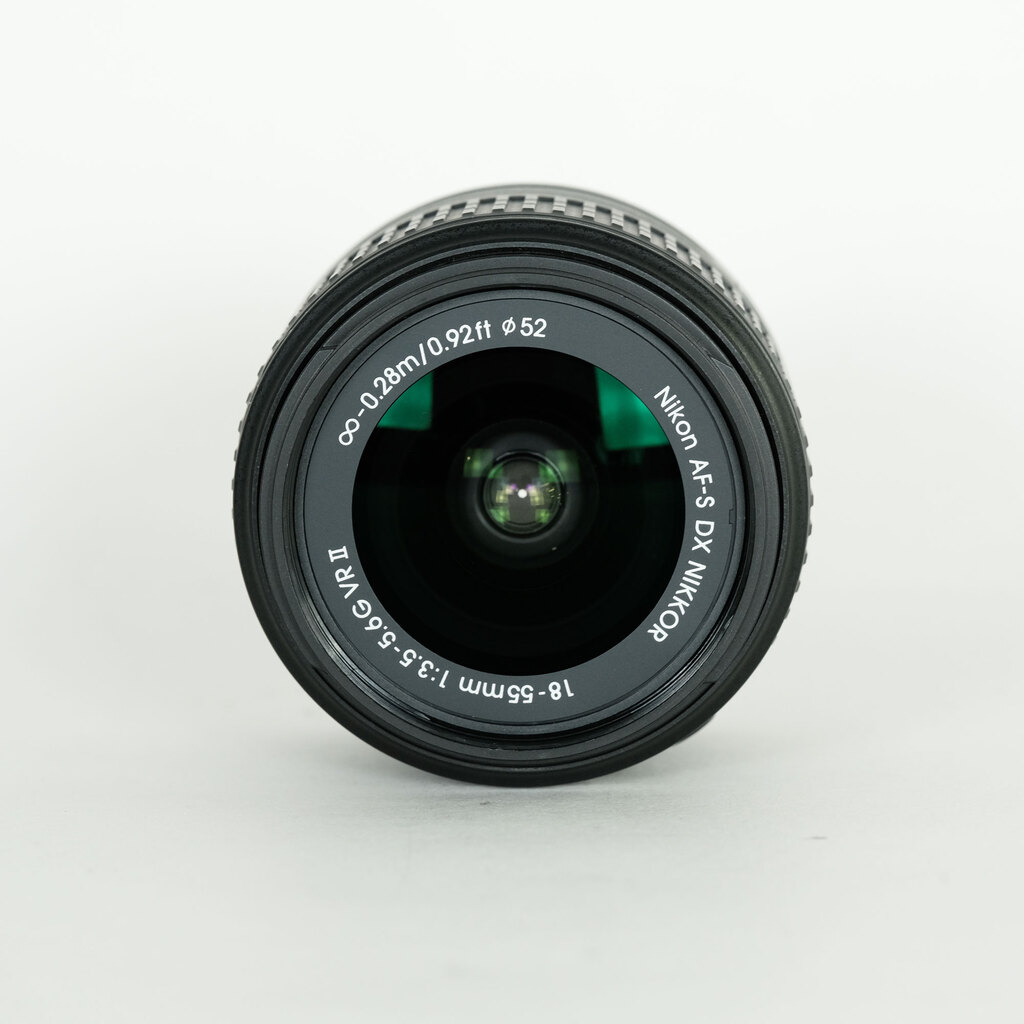 Nikon AF-S DX NIKKOR 18-55mm f3.5-5.6G VR II