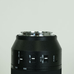 Panasonic LUMIX S 70-300mm F4.5-5.6 MACRO O.I.S.