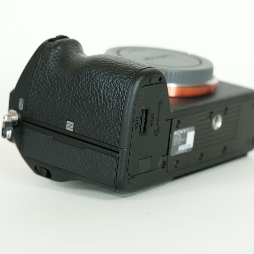 SONY α7 III（ILCE-7M3）