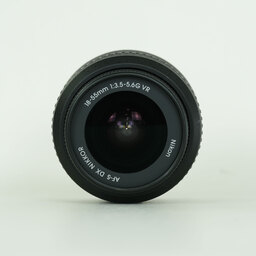 Nikon AF-S DX NIKKOR 18-55mm f3.5-5.6G VR II
