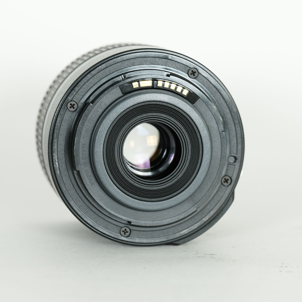 Canon EF-S18-55mm F3.5-5.6 IS