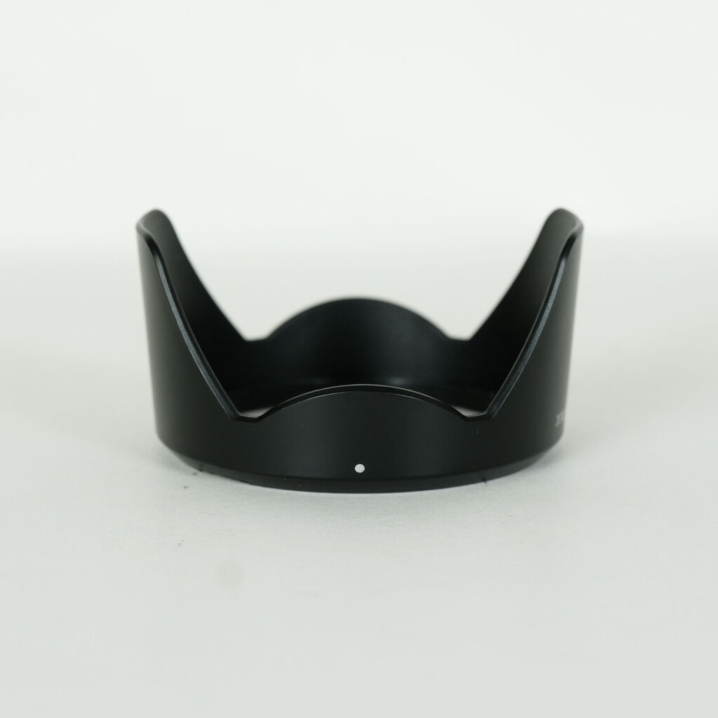 FUJIFILM フジノン XC16-50mm F3.5-5.6 OIS シルバー