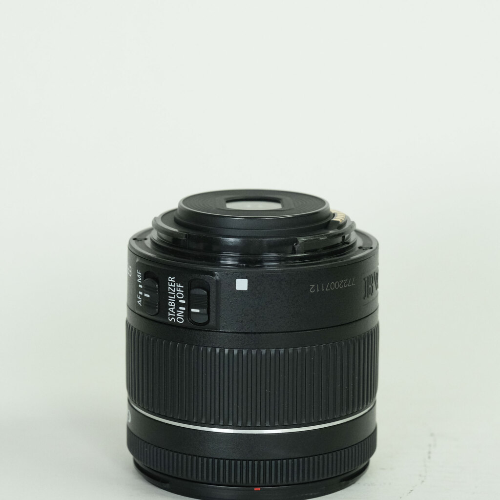 Canon EF-S18-55mm F4-5.6 IS STM